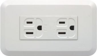 A-1006 接地雙插座